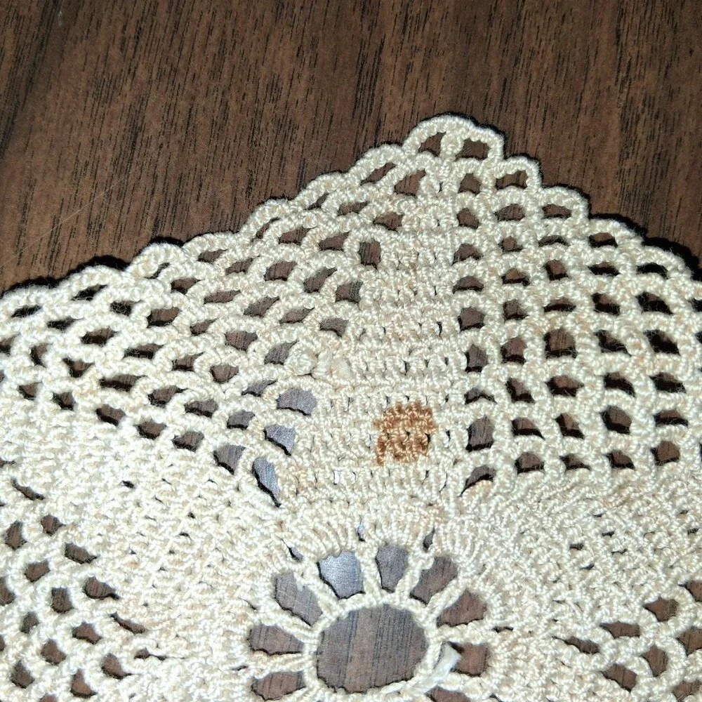Hand Crocheted Ivory Table Runner • Beige Star Motif • Silk Thread Lace • 64
